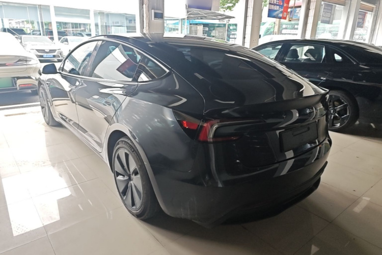 Tesla Model 3 2024 #5 Tesla Model 3 2024 car image #5