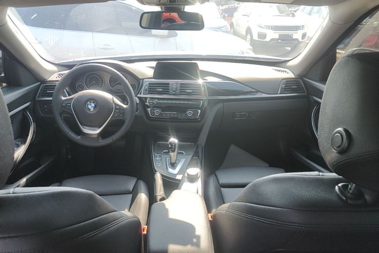 BMW 3 Series GT 2019 #10 BMW 3 Series GT 2019 car image #10