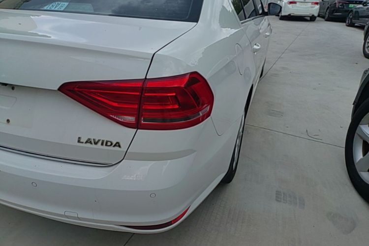Volkswagen Lavida 2018 #8 Volkswagen Lavida 2018 car image #8