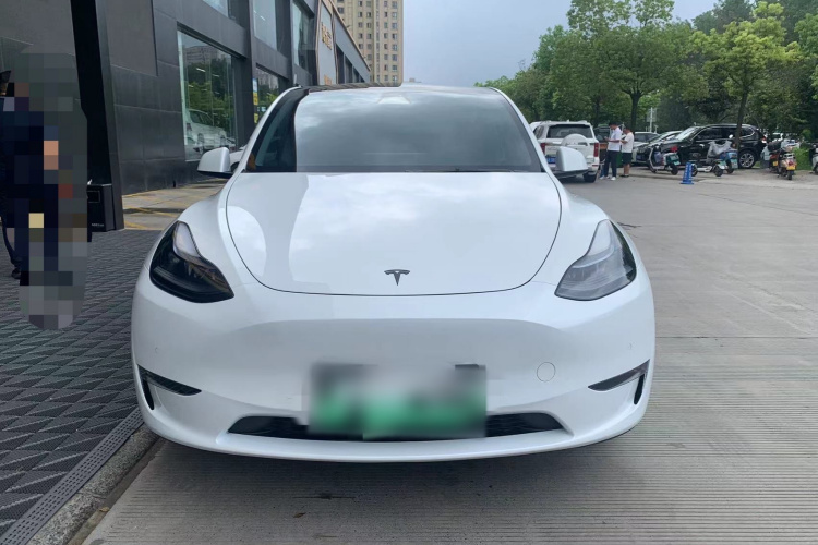 Tesla Model Y 2023 #7 Tesla Model Y 2023 صورة سيارة #7