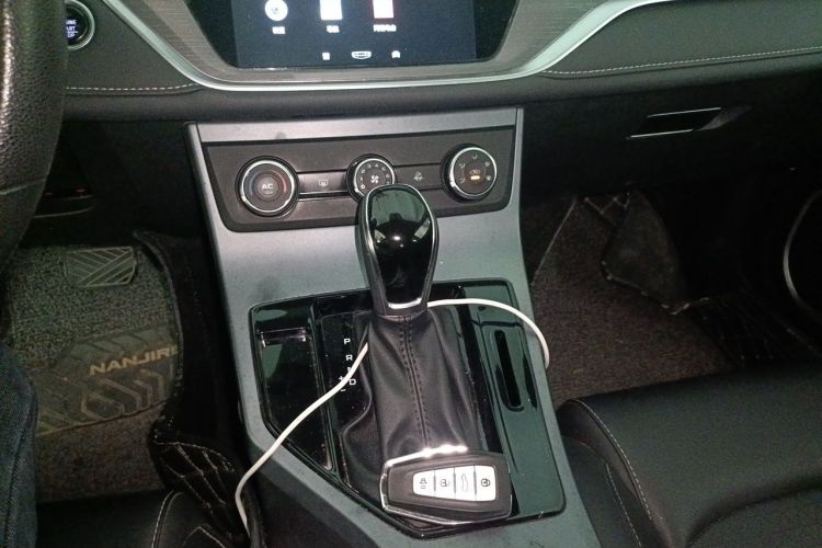 GEELY Emgrand 2021 #14 GEELY Emgrand 2021 car image #14
