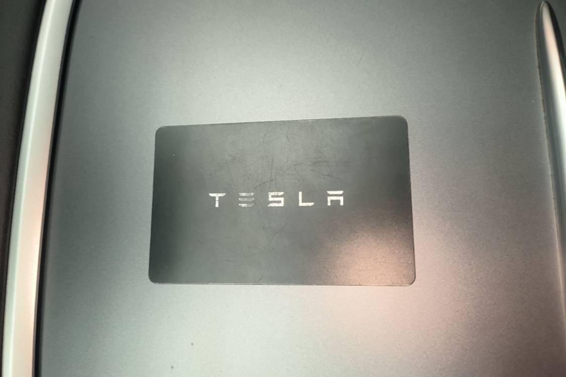 Tesla Model Y 2024 #21 Tesla Model Y 2024 car image #21