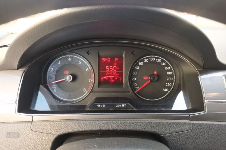 Volkswagen Santana 2018 car image #13