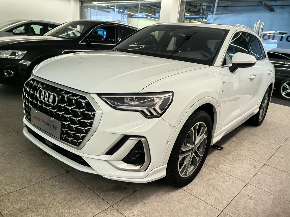 Audi Q3 2025 Audi Q3 2025 image de voiture