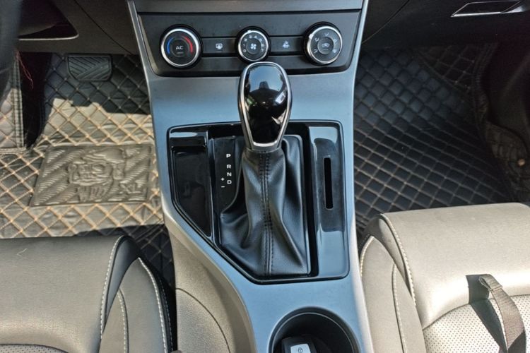 GEELY Emgrand 2020 #14 GEELY Emgrand 2020 imagen de coche #14
