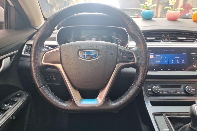 GEELY Emgrand 2018 car image #12
