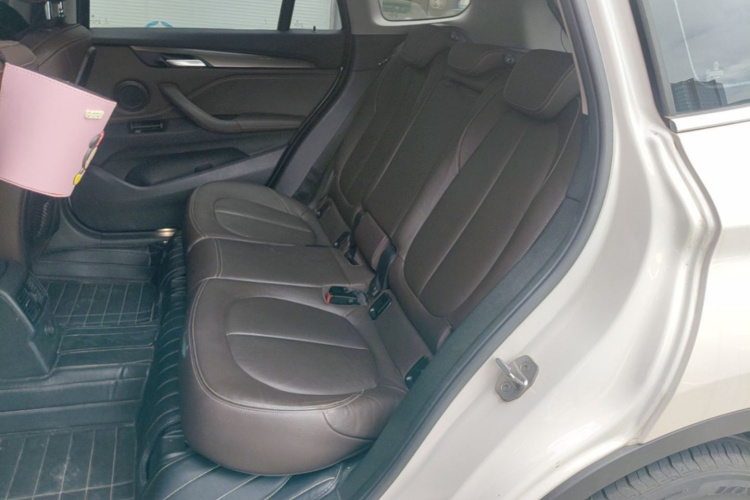 BMW X1 2018 #17 BMW X1 2018 car image #17
