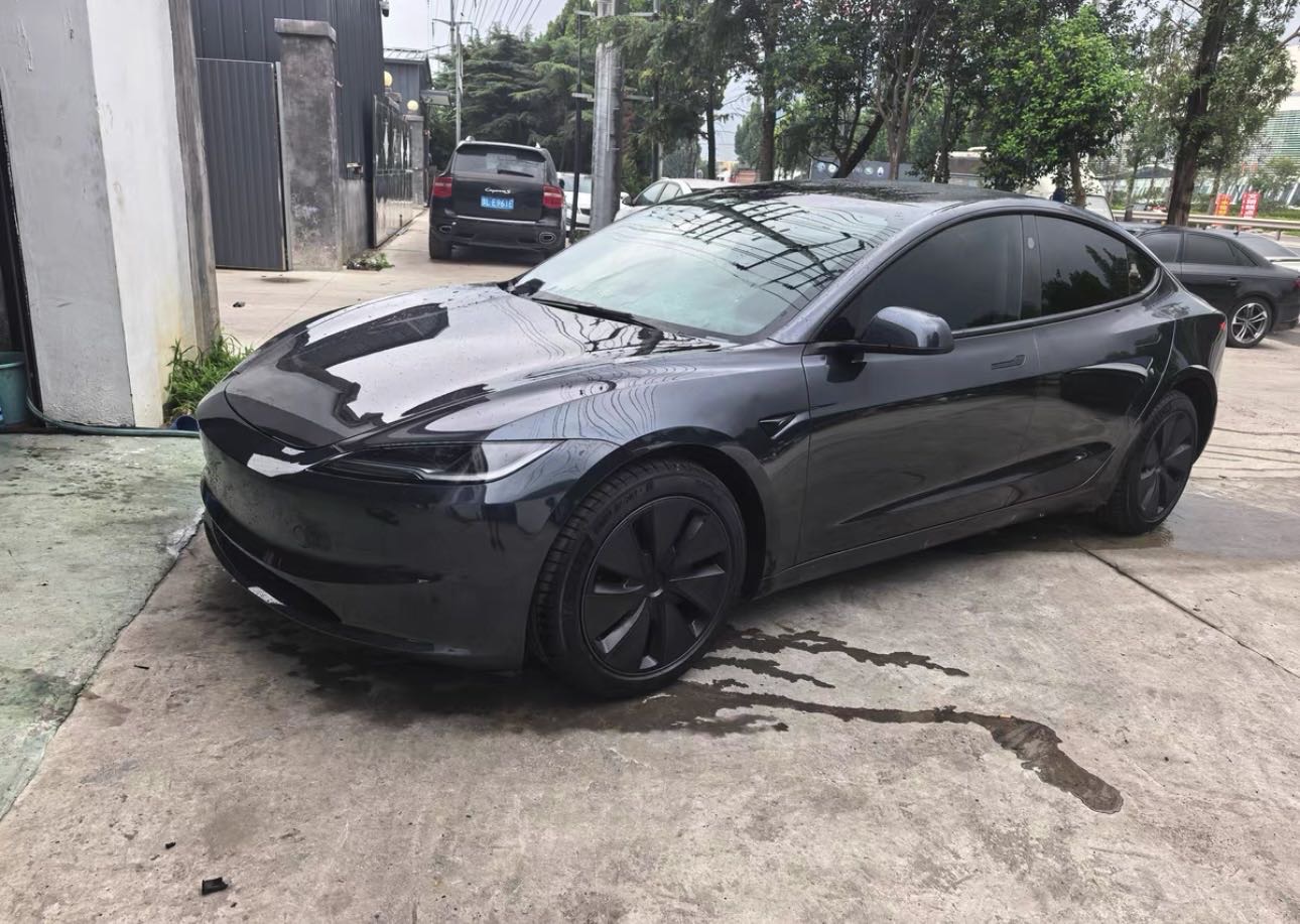 Tesla Model 3 2024 car image 