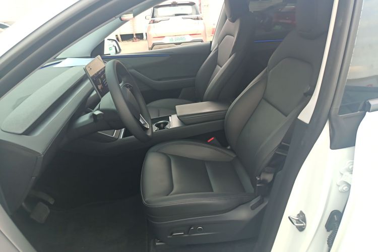 Tesla Model Y 2025 #22 Tesla Model Y 2025 immagine di auto #22