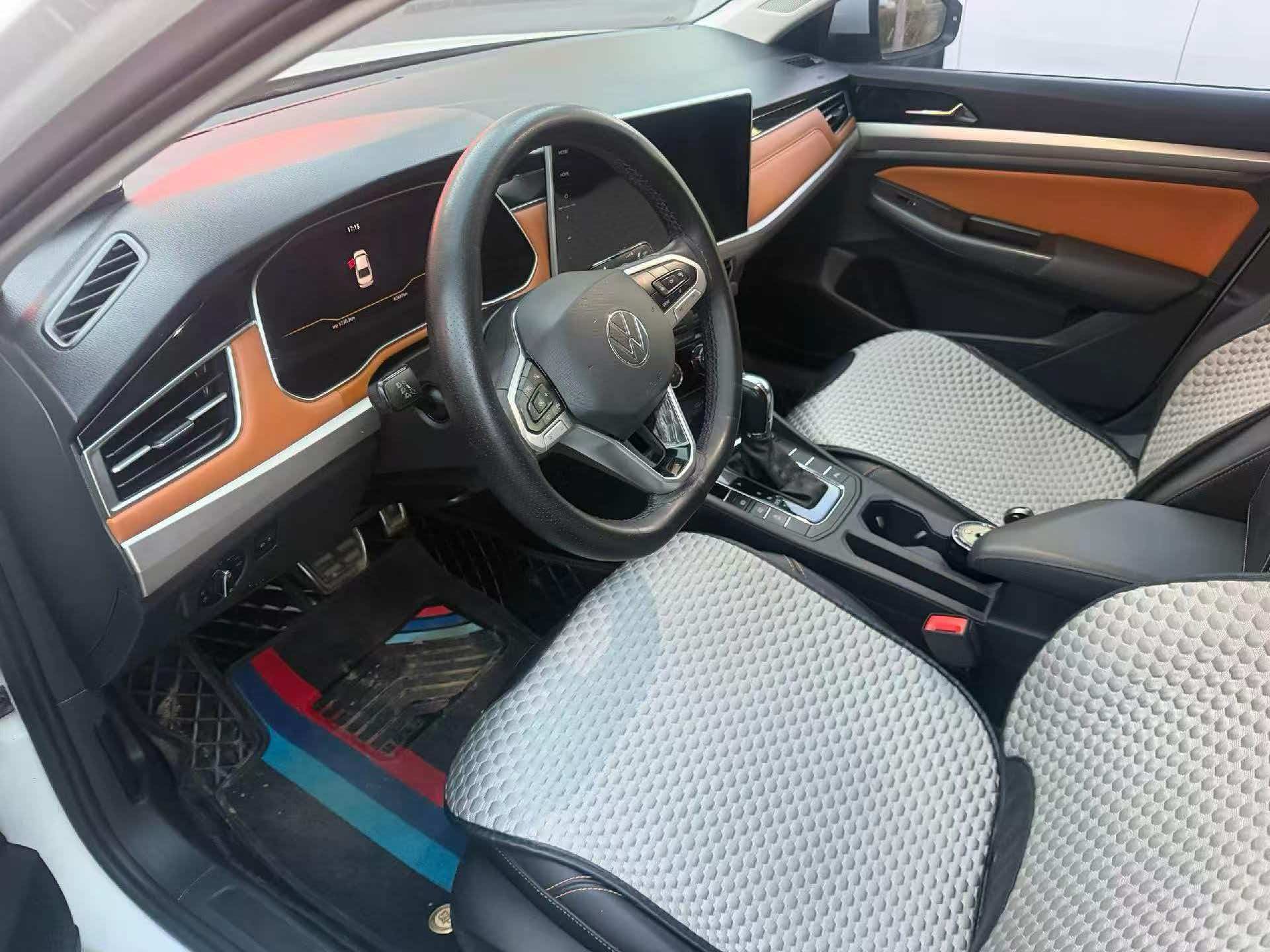 Volkswagen Bora 2022 car image #3