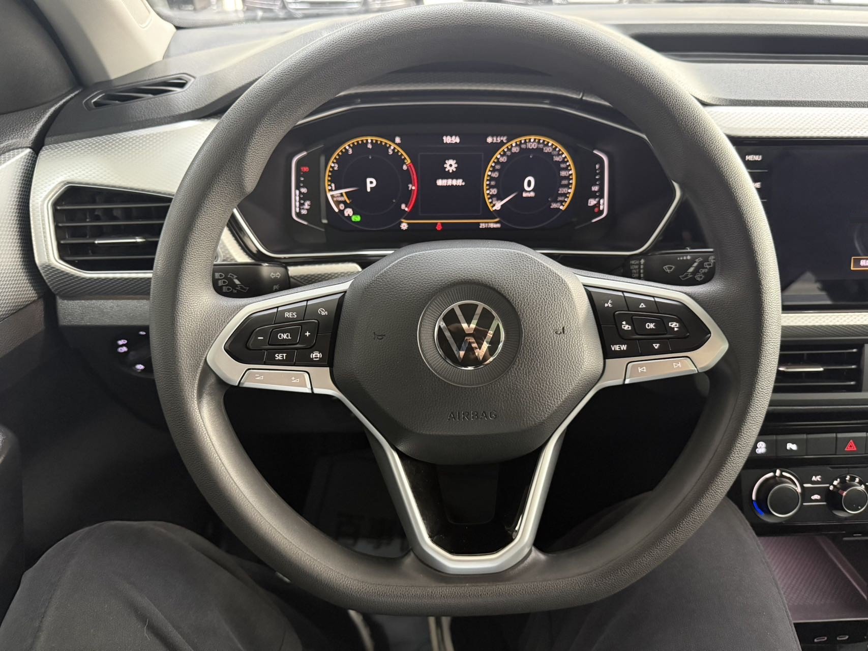 Volkswagen Tacqua 2022 immagine di auto #12
