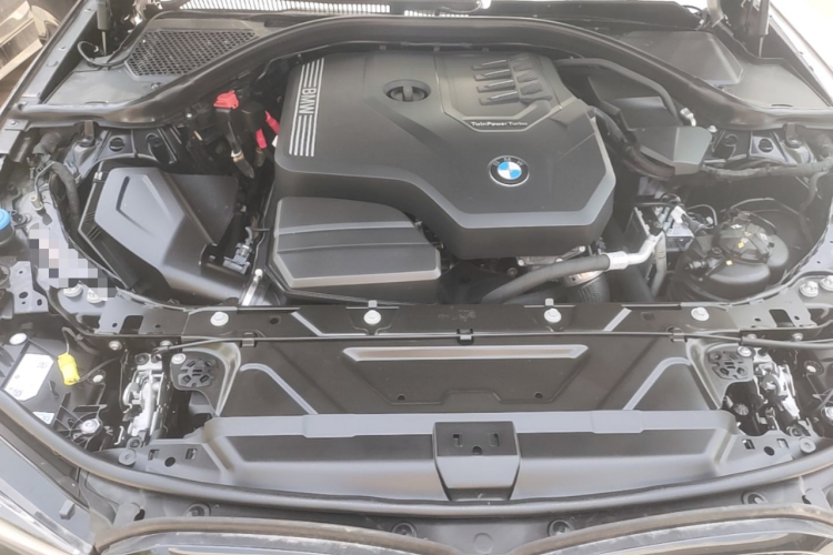 BMW 3 Series 2024 #22 BMW 3 Series 2024 car image #22