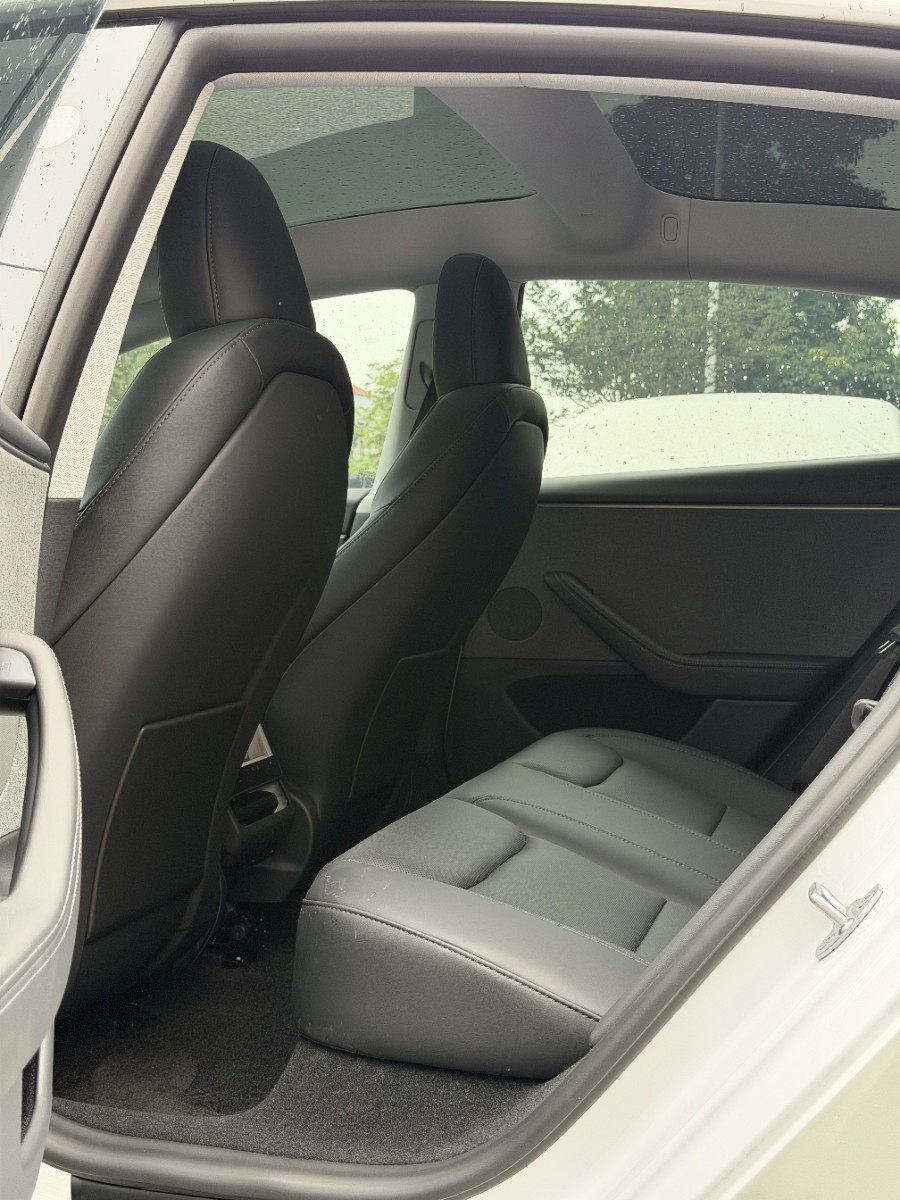 Tesla Model 3 2026 #10 Tesla Model 3 2026 car image #10