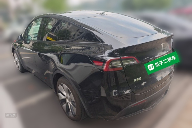 Tesla Model Y 2023 #5 Tesla Model Y 2023 car image #5
