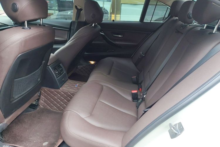 BMW 3 Series 2019 #13 BMW 3 Series 2019 car image #13