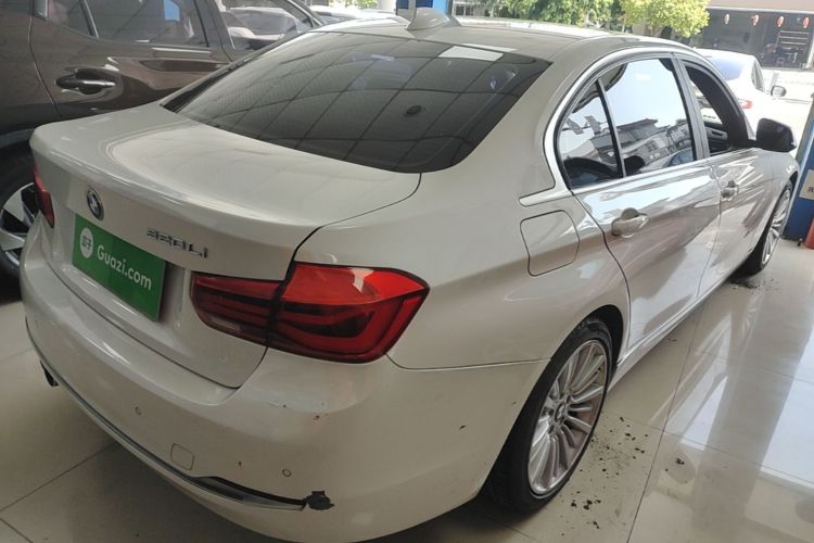 BMW 3 Series 2018 car image #7