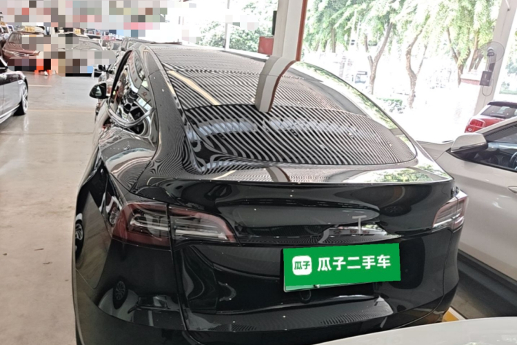 Tesla Model Y 2023 car image #6