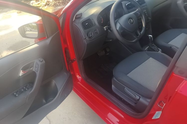 Volkswagen Polo 2018 #16 Volkswagen Polo 2018 car image #16