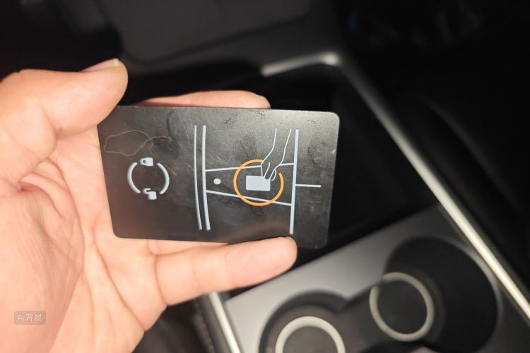 Tesla Model 3 2021 car image #10