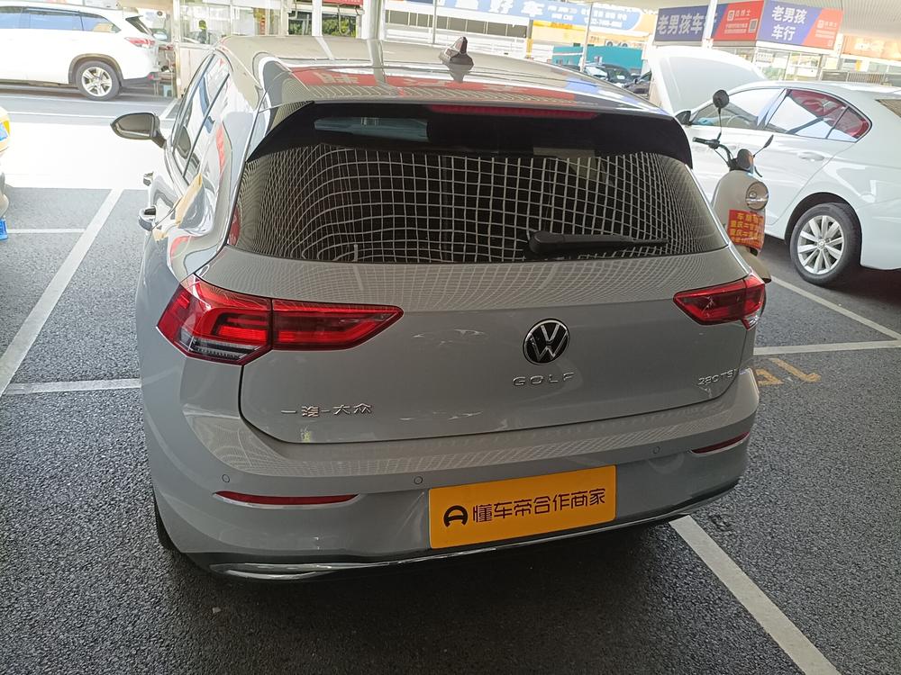 Volkswagen Golf 2025 car image #5