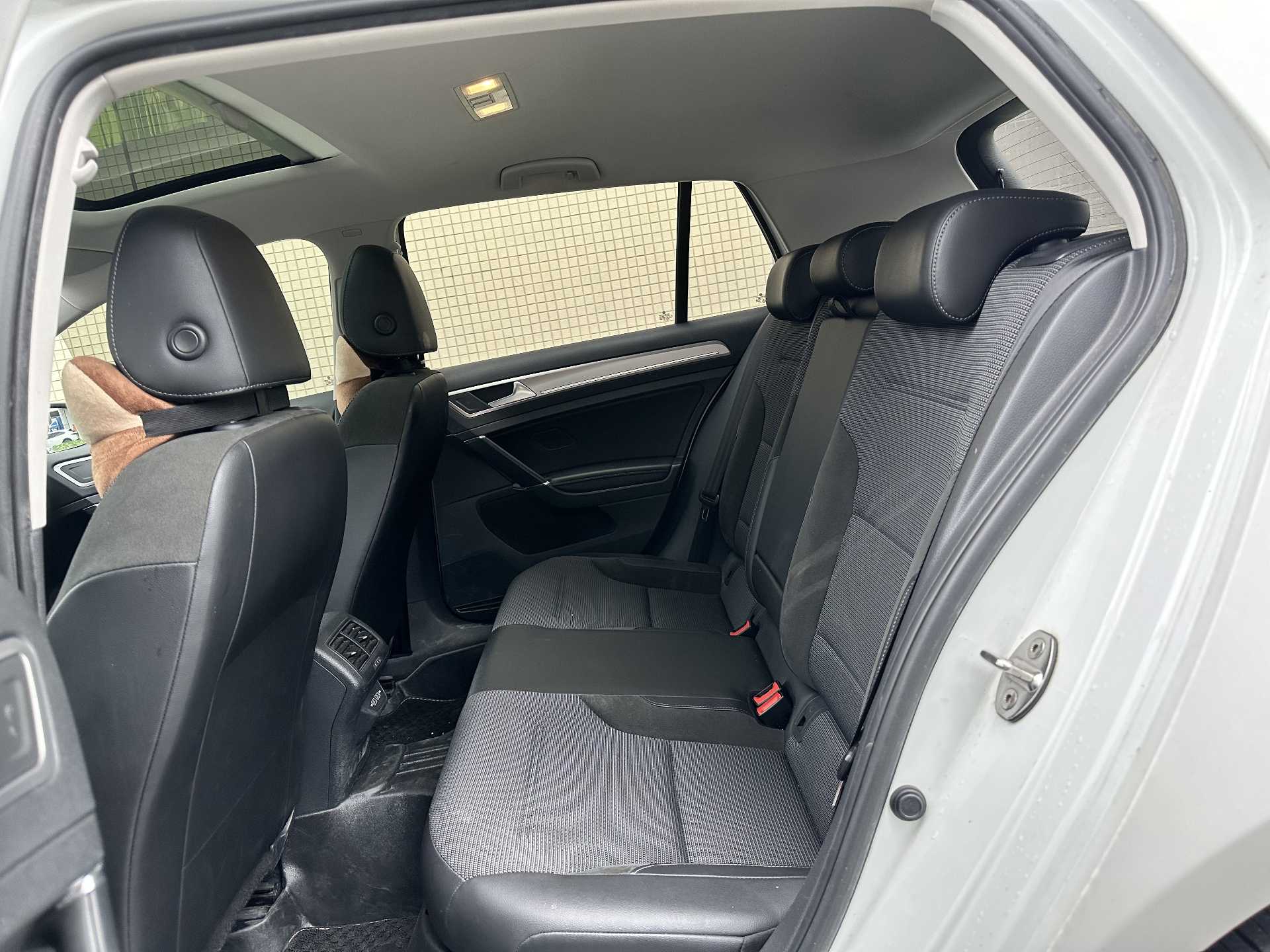 2020 imagen de coche #12