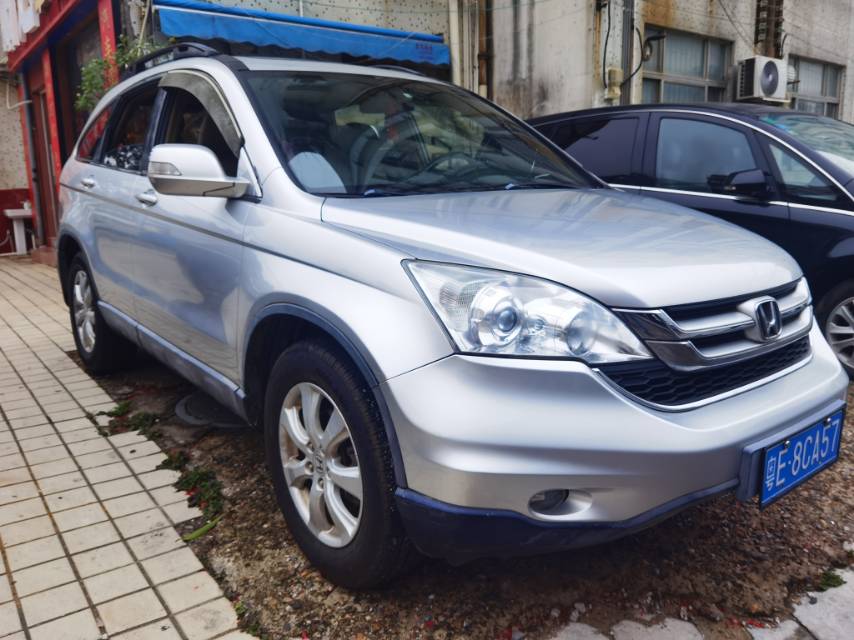 Honda CR-V 2010 car image #2