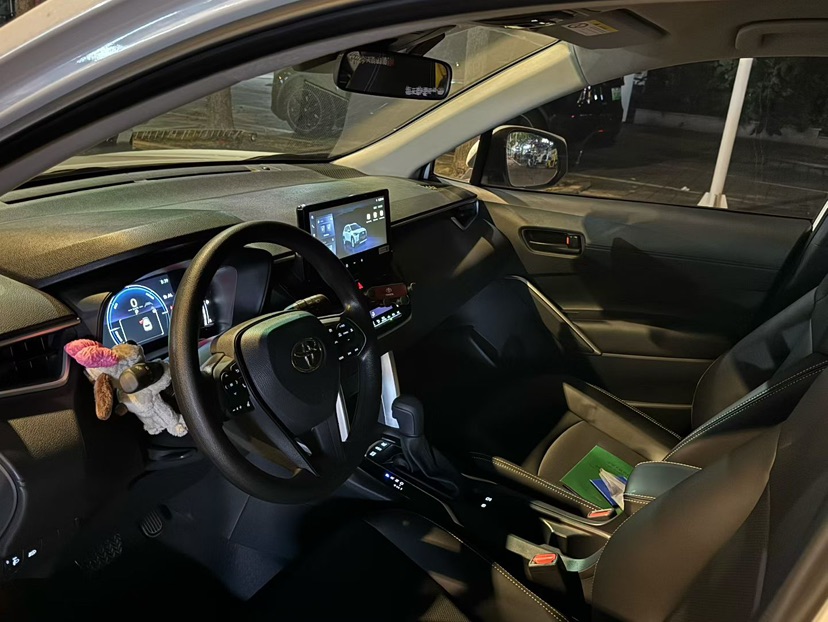 Toyota Corolla Cross 2024 car image #2
