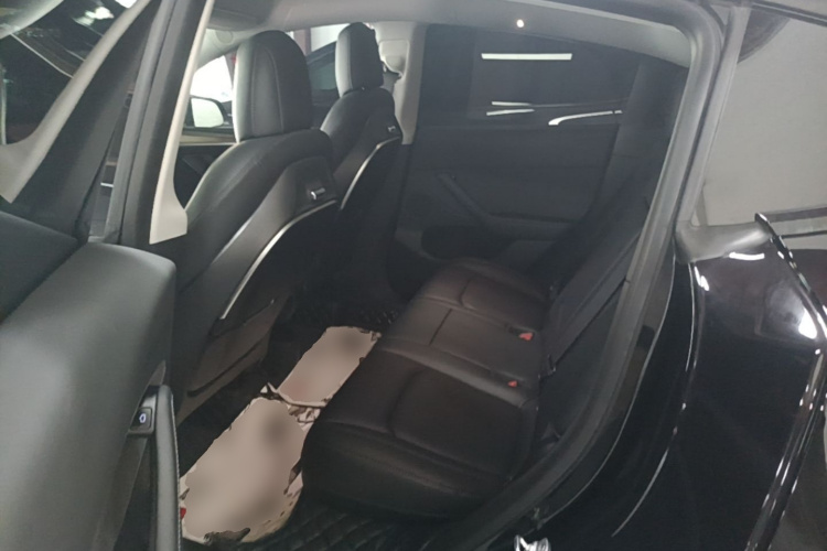 Tesla Model Y 2022 #17 Tesla Model Y 2022 car image #17