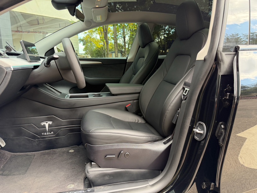 Tesla Model Y 2024 #10 Tesla Model Y 2024 car image #10