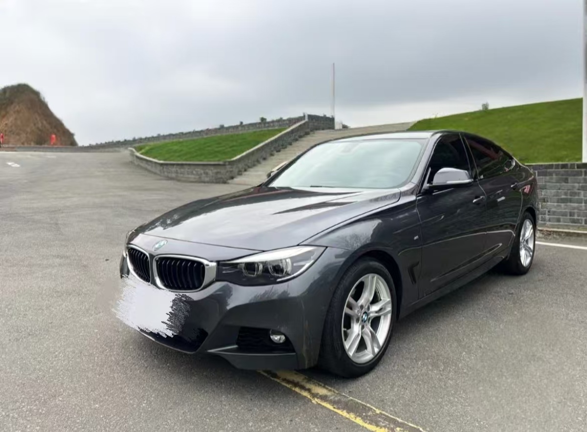 BMW 3 Series GT 2018 BMW 3 Series GT 2018 car image