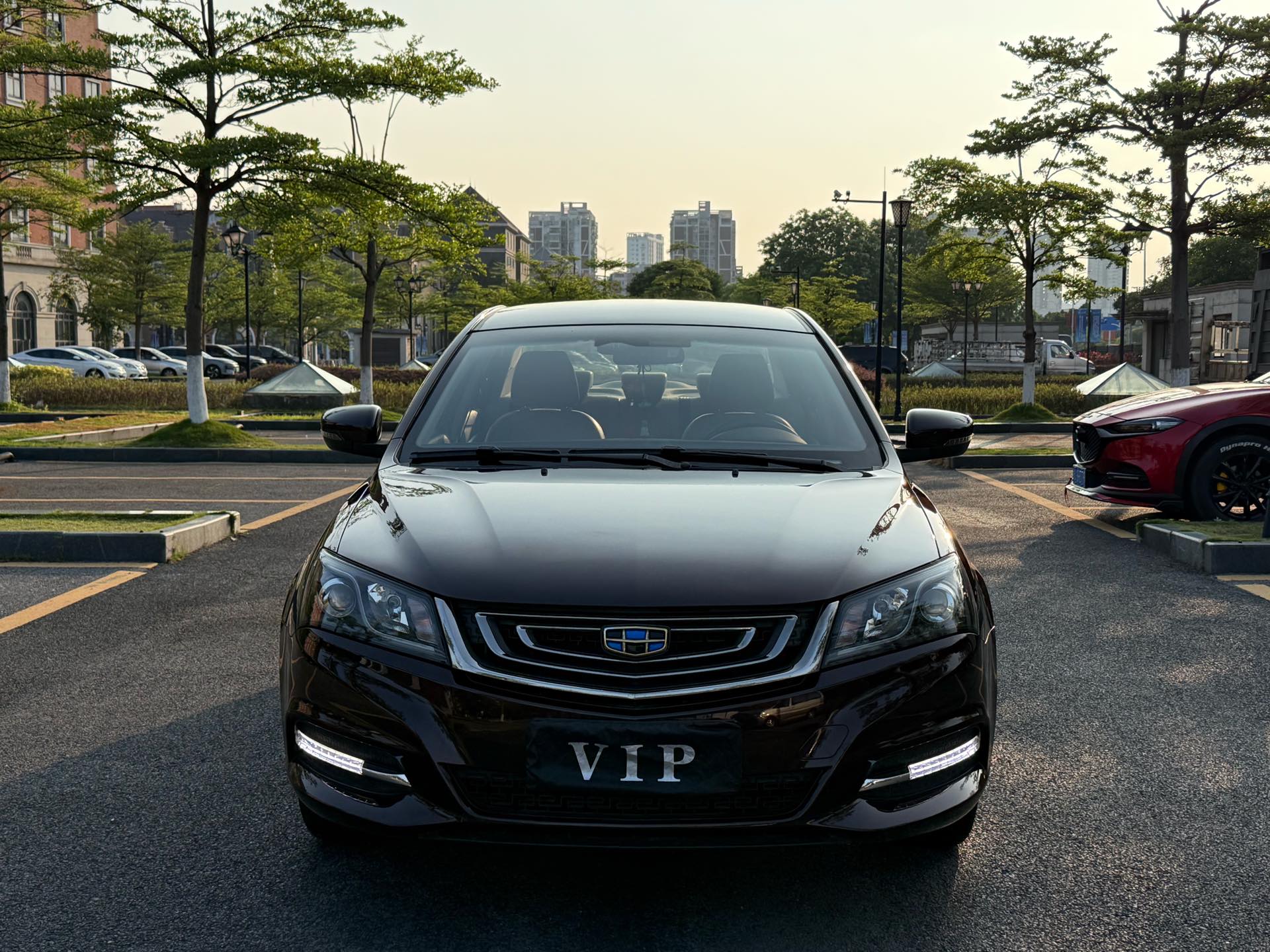 GEELY Emgrand 2017 car image #2