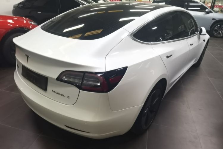 Tesla Model 3 2020 car image #7