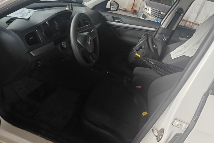 Volkswagen Lavida 2017 car image #19