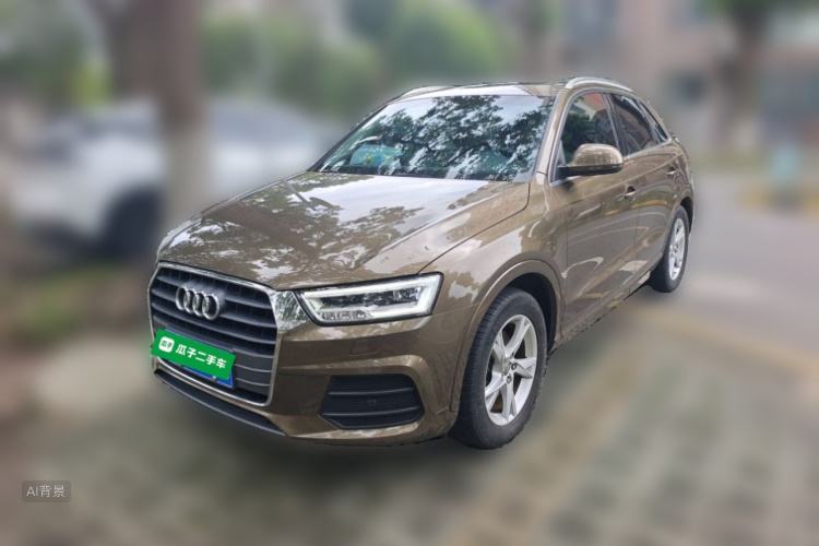 Audi Q3 2018 car image #2