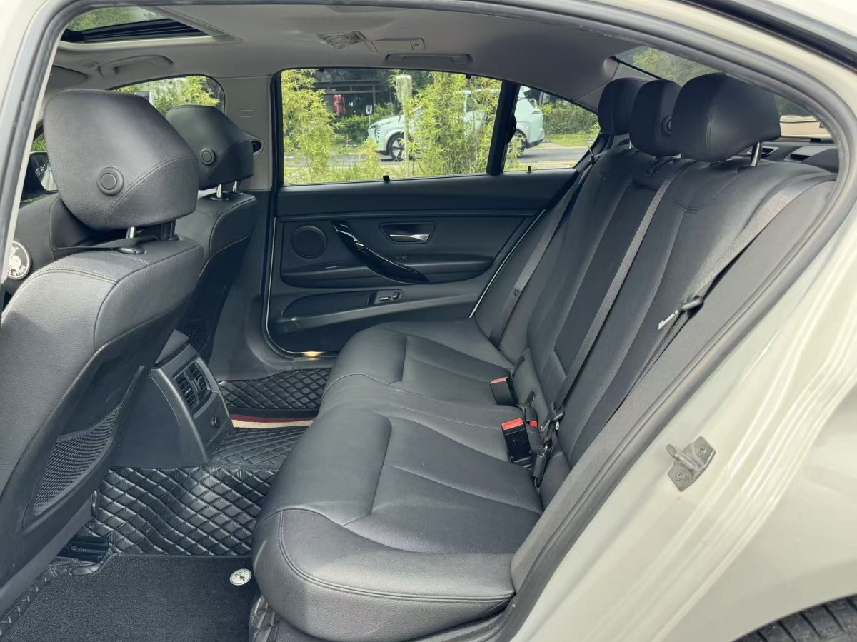 BMW 3 Series 2017 #12 BMW 3 Series 2017 car image #12