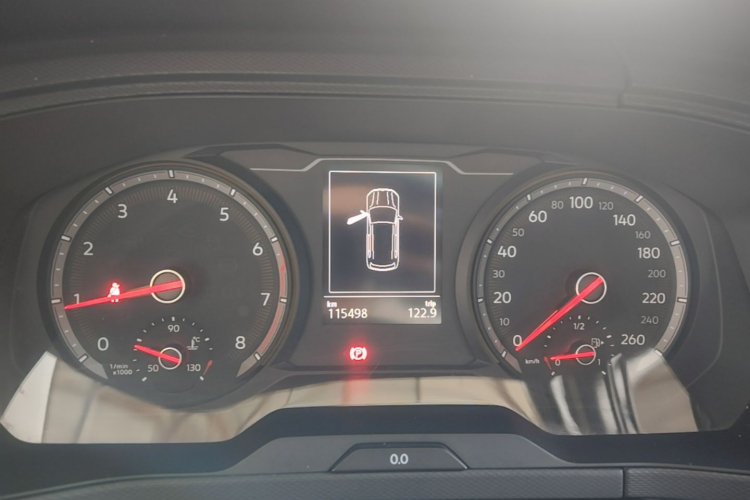 Volkswagen Tharu 2020 car image #12