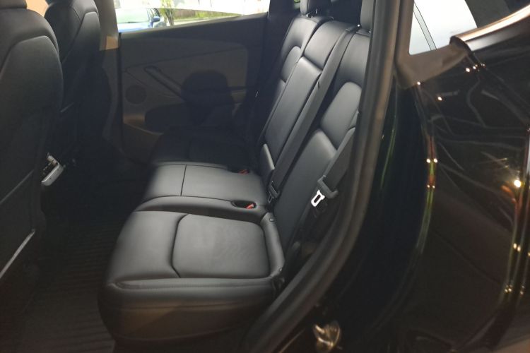 Tesla Model Y 2023 #17 Tesla Model Y 2023 car image #17