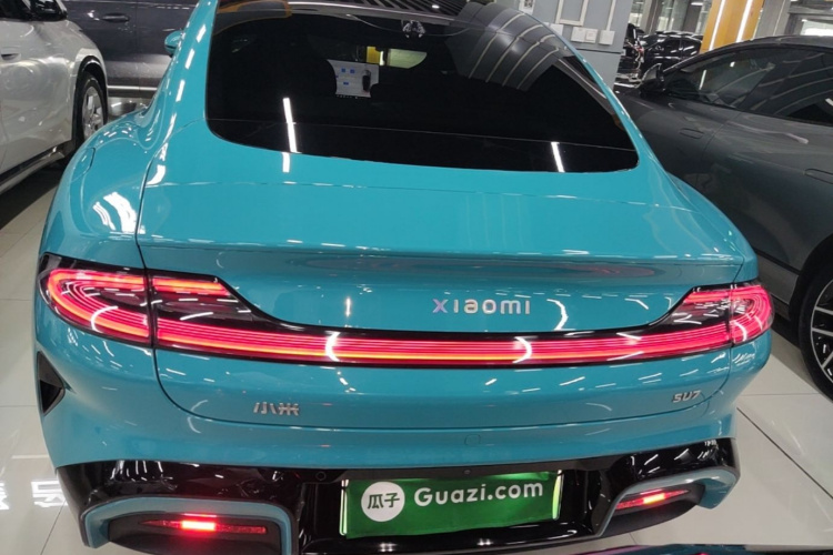 MI SU7 2024 immagine di auto #6