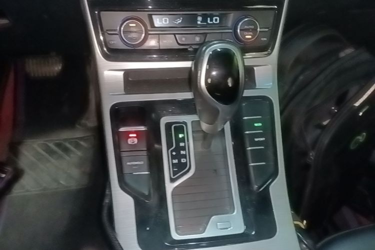 GEELY Emgrand GS 2020 car image #18