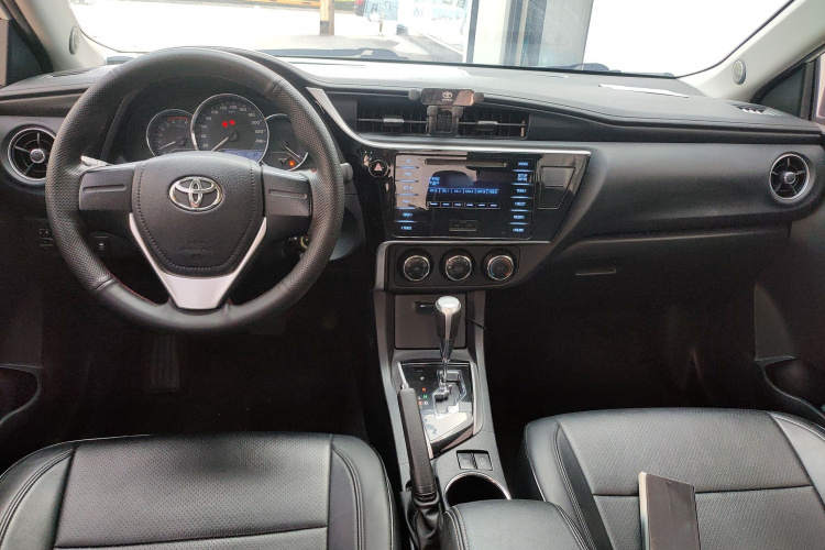 Toyota Corolla 2019 immagine di auto #10