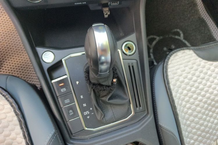 Volkswagen Lavida 2022 car image #14