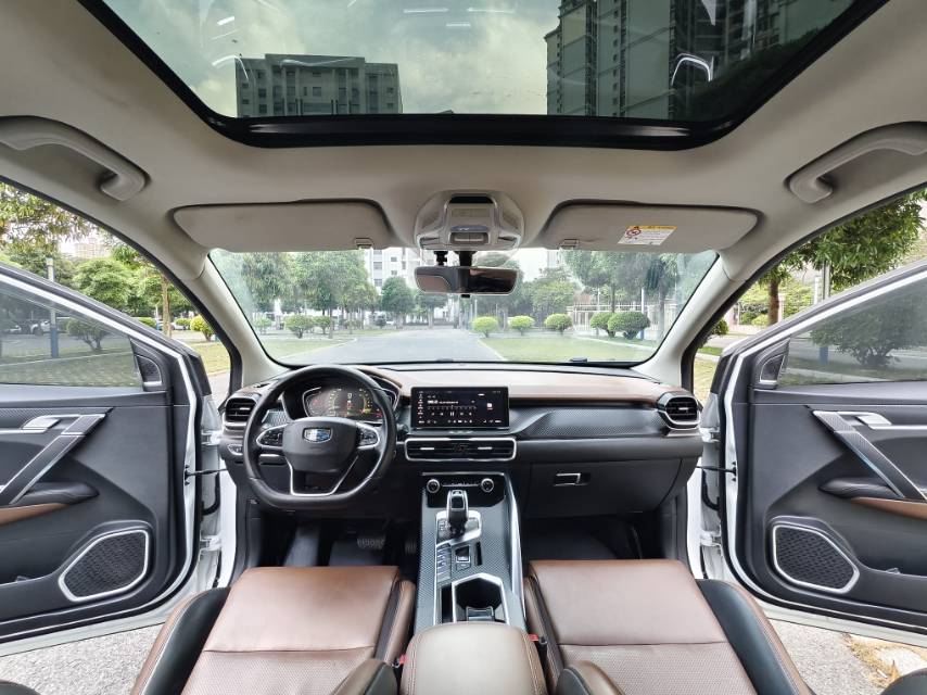 GEELY Coolray 2019 image de voiture #9