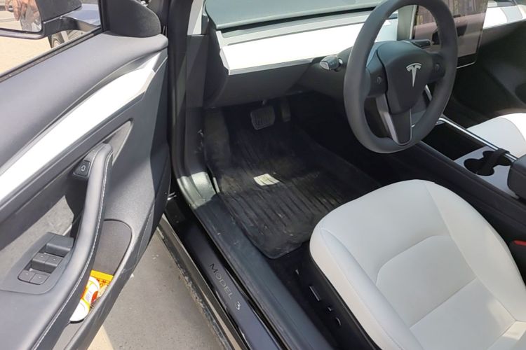 Tesla Model 3 2023 #16 Tesla Model 3 2023 car image #16