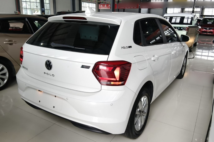 Volkswagen Polo 2022 car image #7