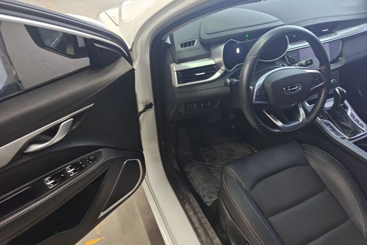 GEELY Emgrand 2021 #16 GEELY Emgrand 2021 car image #16
