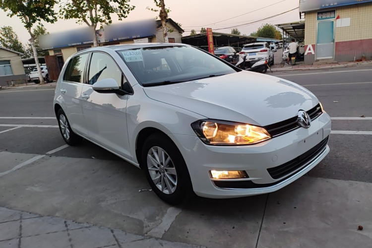 Volkswagen Golf 2016 car image #4