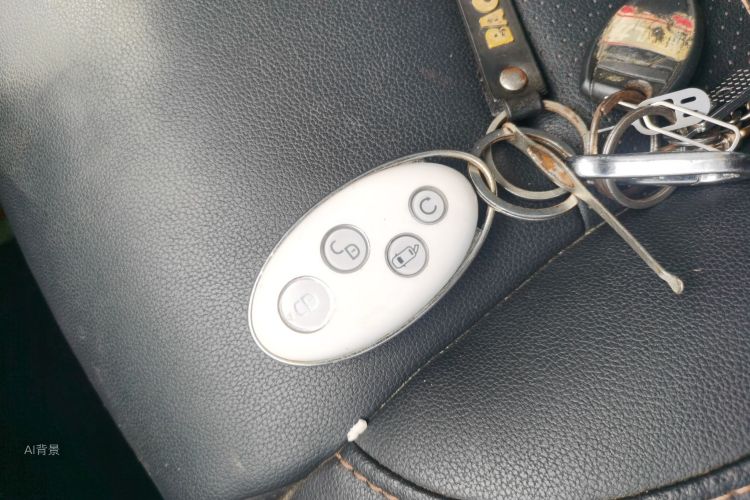 BYD Yuan 2018 car image #10