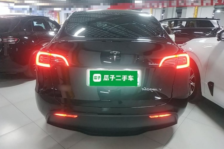 Tesla Model Y 2022 #4 Tesla Model Y 2022 immagine di auto #4