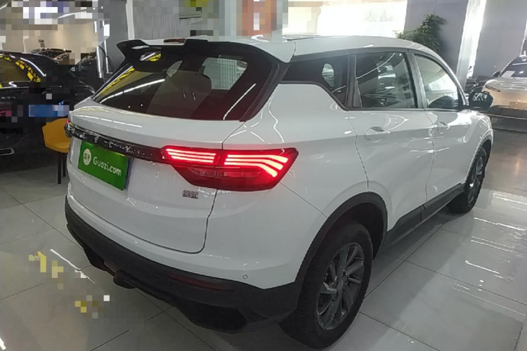 GEELY Coolray 2025 #7 GEELY Coolray 2025 car image #7
