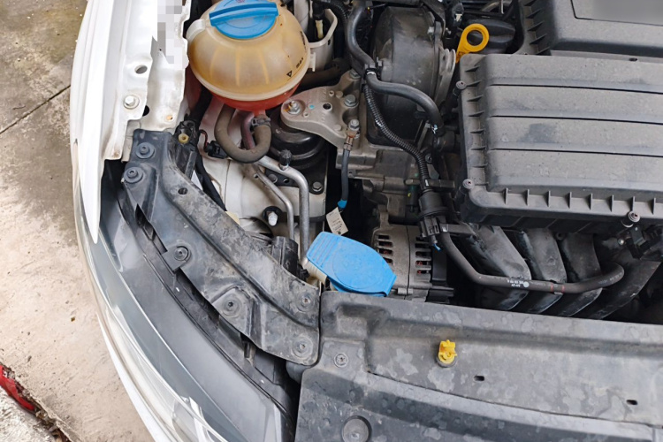 Volkswagen Polo 2016 car image #28